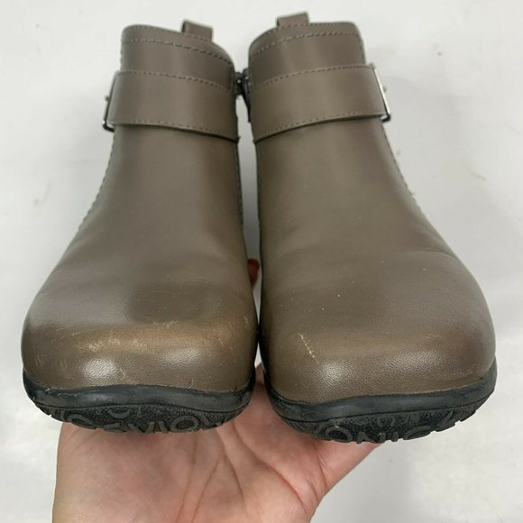 Vionic Adrie Orthaheel Orthotic Leather Ankle Boots Taupe Side Zip Women’s Sz 7 - Picture 9 of 11